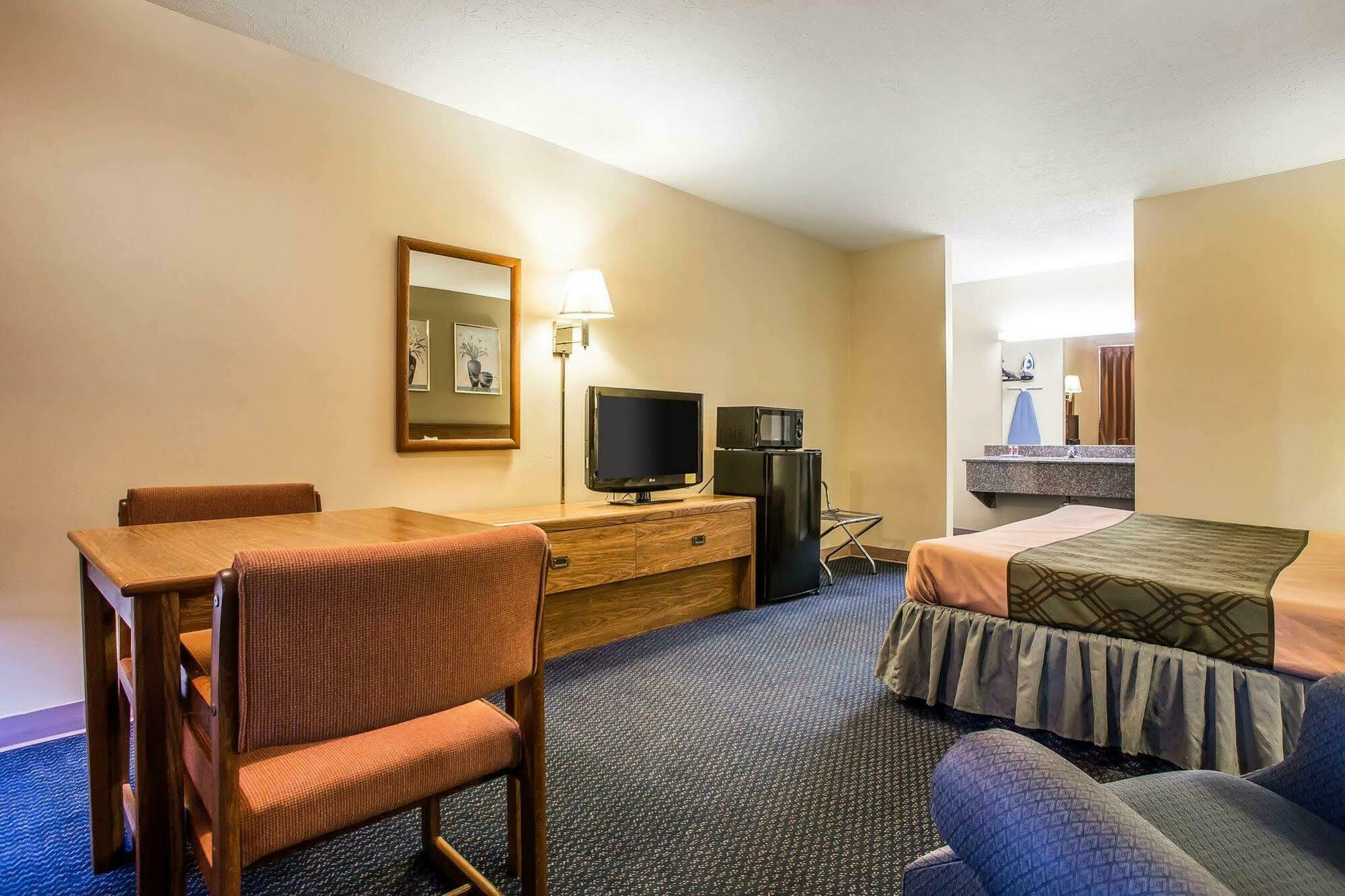 Econo Lodge Near Missouri University Of Science And Technology Rolla Exteriör bild