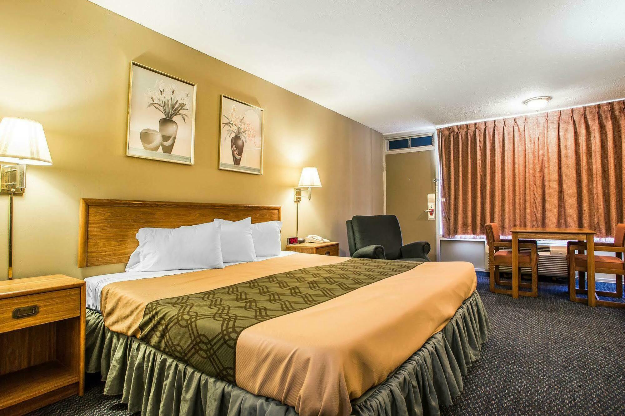Econo Lodge Near Missouri University Of Science And Technology Rolla Exteriör bild